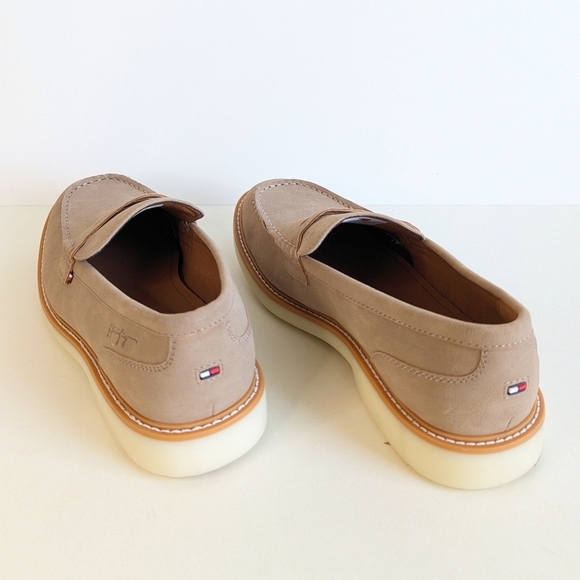 Tommy Hilfiger Cushioned Sector Round Toe Platform Penny Loafer Camel 10½ - Picture 3 of 10